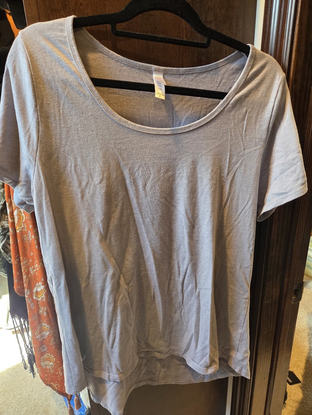 LuLaRoe XL Classic T Light Gray Scoop Neck Short Sleeve Tee